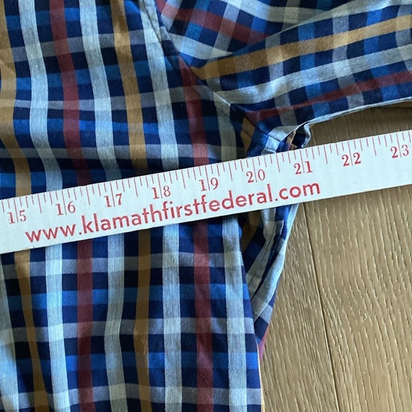 EUC Robert Graham bundle button down shirts Men’s M contrast cuffs Cotton Party - Picture 9 of 10